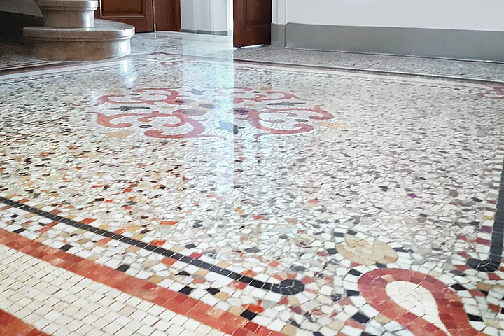 7stufiges Bodenschleifen Recla Reinigungsfirma Wien
